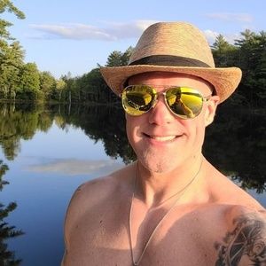 Meet your Posher, Chad